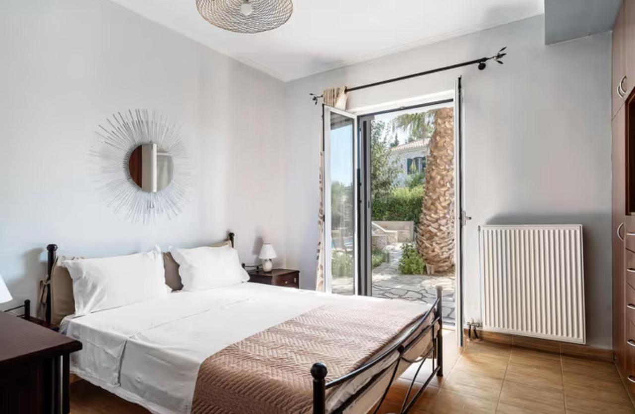 Villa Key Tsoukaladhes